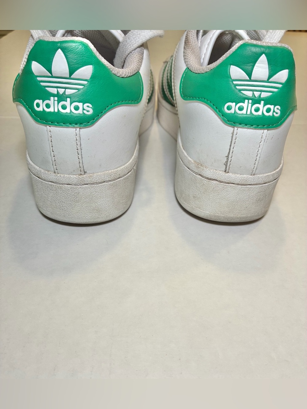 Adidas Size 8.5 Superstar Sneakers in White with Green Stripes - Picture 8 of 10